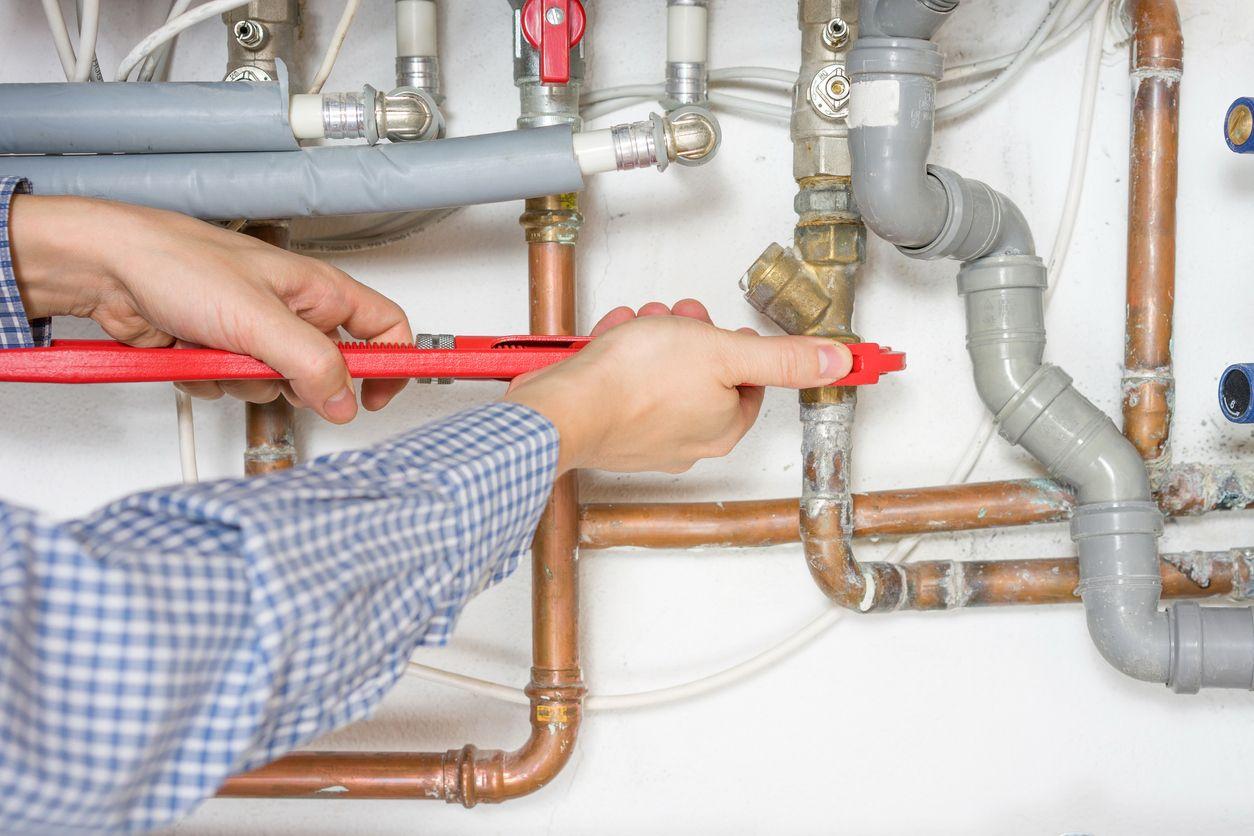 Choosing Gas Plumbing Supplies vs. Electric for Your Water Heater Systems